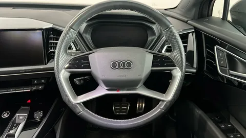 AUDI Q4 150kW 40 82kWh S Line Auto