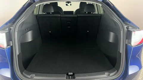 TESLA MODEL Y Long Range AWD Auto