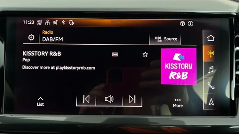 AUDI Q4 150kW 40 82kWh S Line Auto