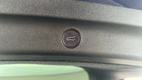 TESLA MODEL Y Long Range AWD Auto