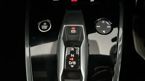 AUDI Q4 150kW 40 82kWh S Line Auto