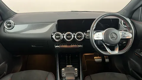 MERCEDES-BENZ GLA GLA 220d 4Matic AMG Line Executive Auto