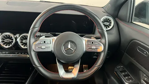 MERCEDES-BENZ GLA GLA 220d 4Matic AMG Line Executive Auto