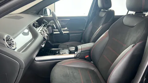 MERCEDES-BENZ GLA GLA 220d 4Matic AMG Line Executive Auto