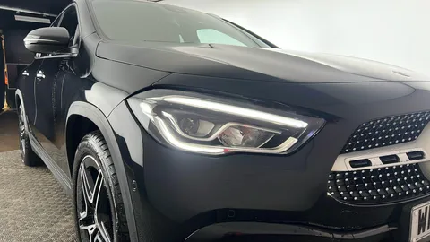 MERCEDES-BENZ GLA GLA 220d 4Matic AMG Line Executive Auto