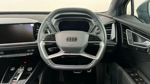AUDI Q4 220kW 50 Quattro 82kWh S Line Auto
