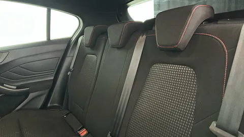 Ford Focus 1.0 EcoBoost ST-Line