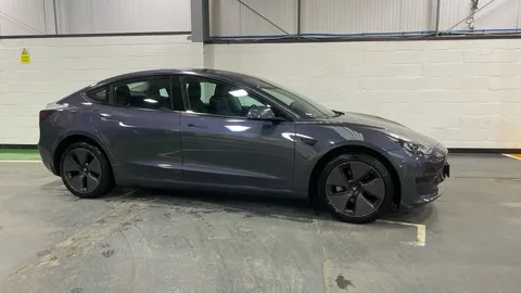TESLA MODEL 3 RWD Auto