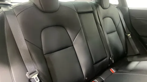 TESLA MODEL 3 RWD Auto