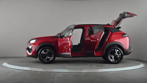 PEUGEOT 2008 1.2 PureTech 130 Allure