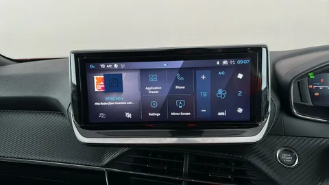 PEUGEOT 2008 1.2 PureTech 130 Allure