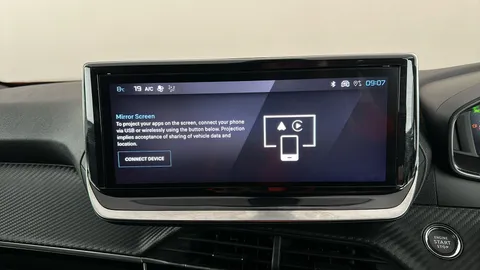 PEUGEOT 2008 1.2 PureTech 130 Allure