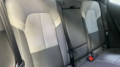 POLESTAR 2 200kW 69kWh Standard Range Single motor Auto