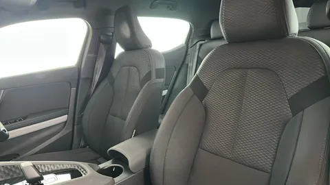 POLESTAR 2 170kW 69kWh Standard Range Single motor Auto