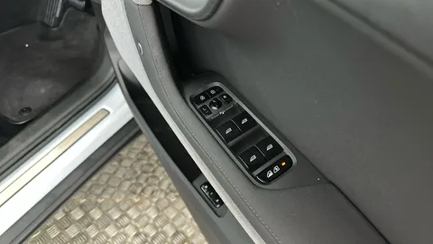 POLESTAR 2 170kW 69kWh Standard Range Single motor Auto