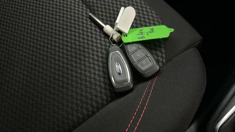 FORD PUMA 1.0 EcoBoost Hybrid mHEV ST-Line