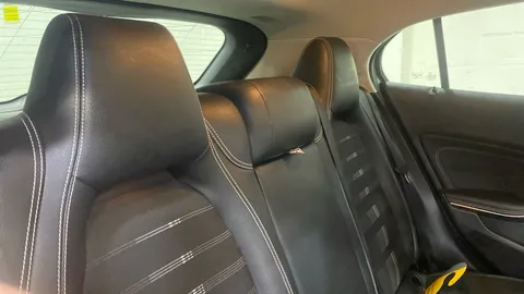 MERCEDES-BENZ GLA GLA 180 Urban Edition Auto