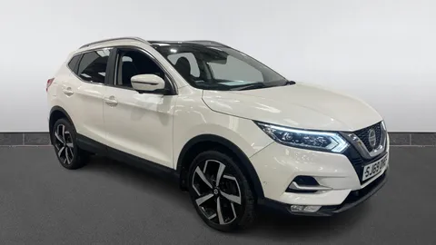 NISSAN QASHQAI 1.3 DiG-T 160 Tekna DCT
