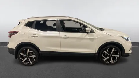 NISSAN QASHQAI 1.3 DiG-T 160 Tekna DCT