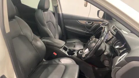 NISSAN QASHQAI 1.3 DiG-T 160 Tekna DCT