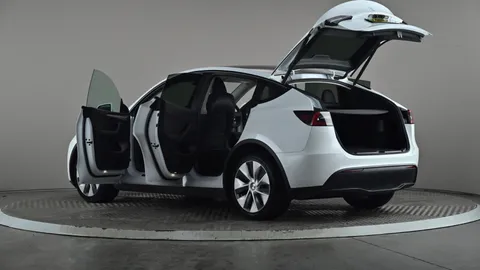 Tesla                     Model Y Long Range AWD Auto