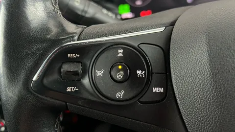 VAUXHALL MOKKA 100kW Ultimate Edition 50kWh Auto