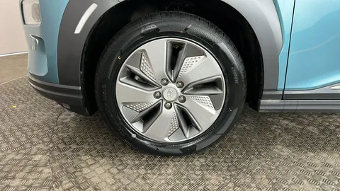 HYUNDAI KONA 100kW Premium 39kWh Auto