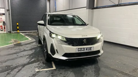 PEUGEOT 3008 1.5 BlueHDi Allure Premium