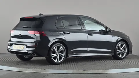 VOLKSWAGEN GOLF 1.5 TSI R-Line