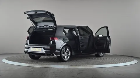 VOLKSWAGEN GOLF 1.5 TSI R-Line