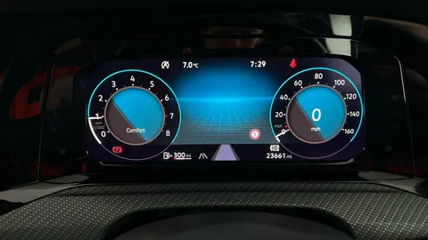 VOLKSWAGEN GOLF 1.5 TSI R-Line