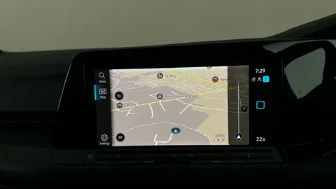 VOLKSWAGEN GOLF 1.5 TSI R-Line