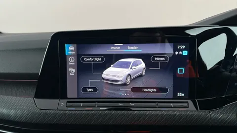 VOLKSWAGEN GOLF 1.5 TSI R-Line