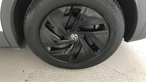 VOLKSWAGEN ID.4 109kW Life Pure 52kWh Auto