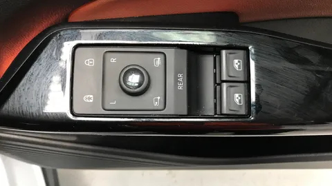 VOLKSWAGEN ID.4 109kW Life Pure 52kWh Auto