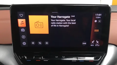 VOLKSWAGEN ID.4 109kW Life Pure 52kWh Auto