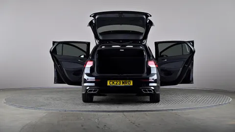 Volkswagen Golf 1.5 eTSI 150 R-Line DSG