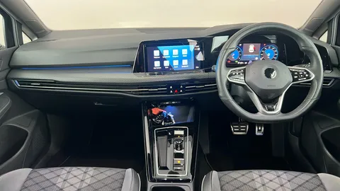 Volkswagen Golf 1.5 eTSI 150 R-Line DSG