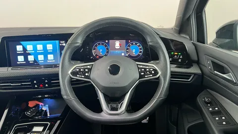 Volkswagen Golf 1.5 eTSI 150 R-Line DSG