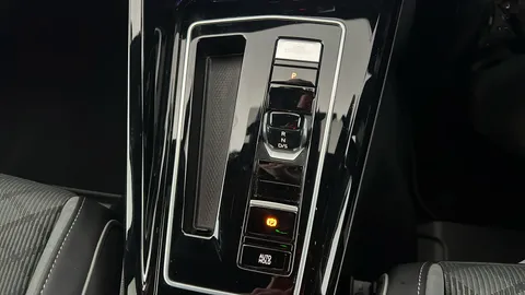 Volkswagen Golf 1.5 eTSI 150 R-Line DSG