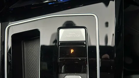 Volkswagen Golf 1.5 eTSI 150 R-Line DSG