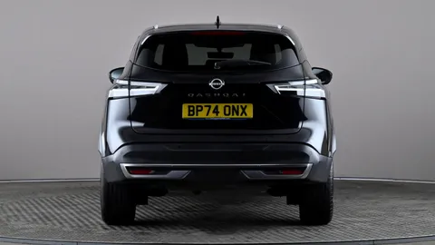 Nissan Qashqai 1.3 DiG-T MH 158 N-Connecta [Glass Rf] Xtronic