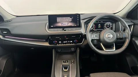 Nissan Qashqai 1.3 DiG-T MH 158 N-Connecta [Glass Rf] Xtronic