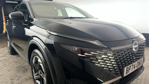 Nissan Qashqai 1.3 DiG-T MH 158 N-Connecta [Glass Rf] Xtronic