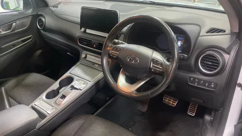 HYUNDAI KONA 150kW Premium 64kWh Auto