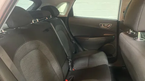 HYUNDAI KONA 150kW Premium 64kWh Auto