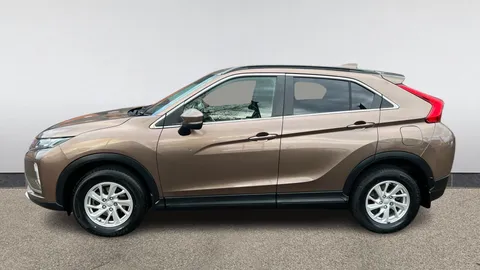 MITSUBISHI ECLIPSE CROSS 1.5 2