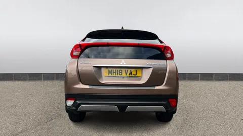 MITSUBISHI ECLIPSE CROSS 1.5 2