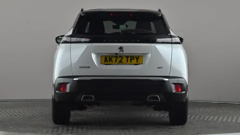 Peugeot 2008 1.2 PureTech 130 GT EAT8