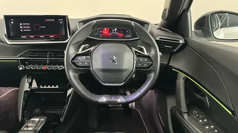 Peugeot 2008 1.2 PureTech 130 GT EAT8